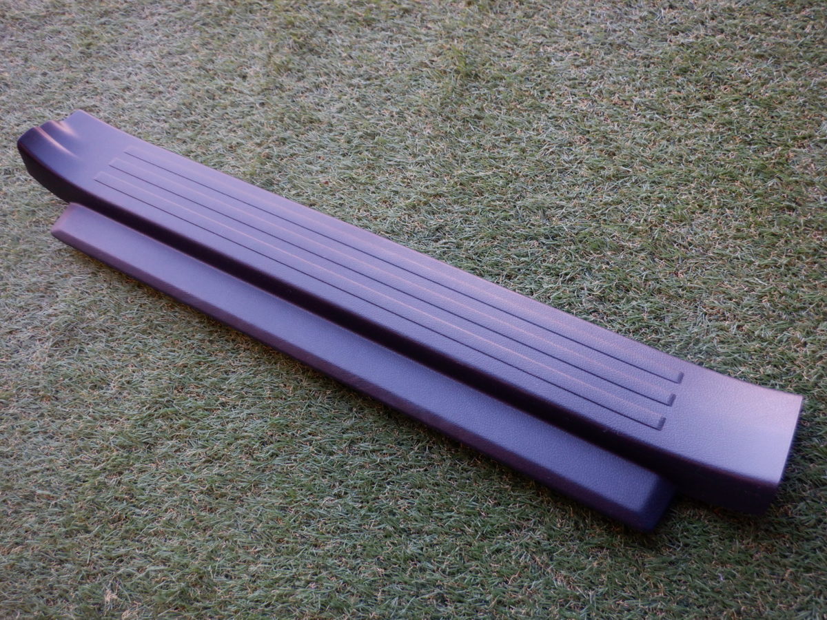 新車外し トヨタ純正 TRJ150W GDJ150W 150 ランドクルーザー ランクル プラド スカッフプレート フロント右側 67910-60044 22-2-449拍卖