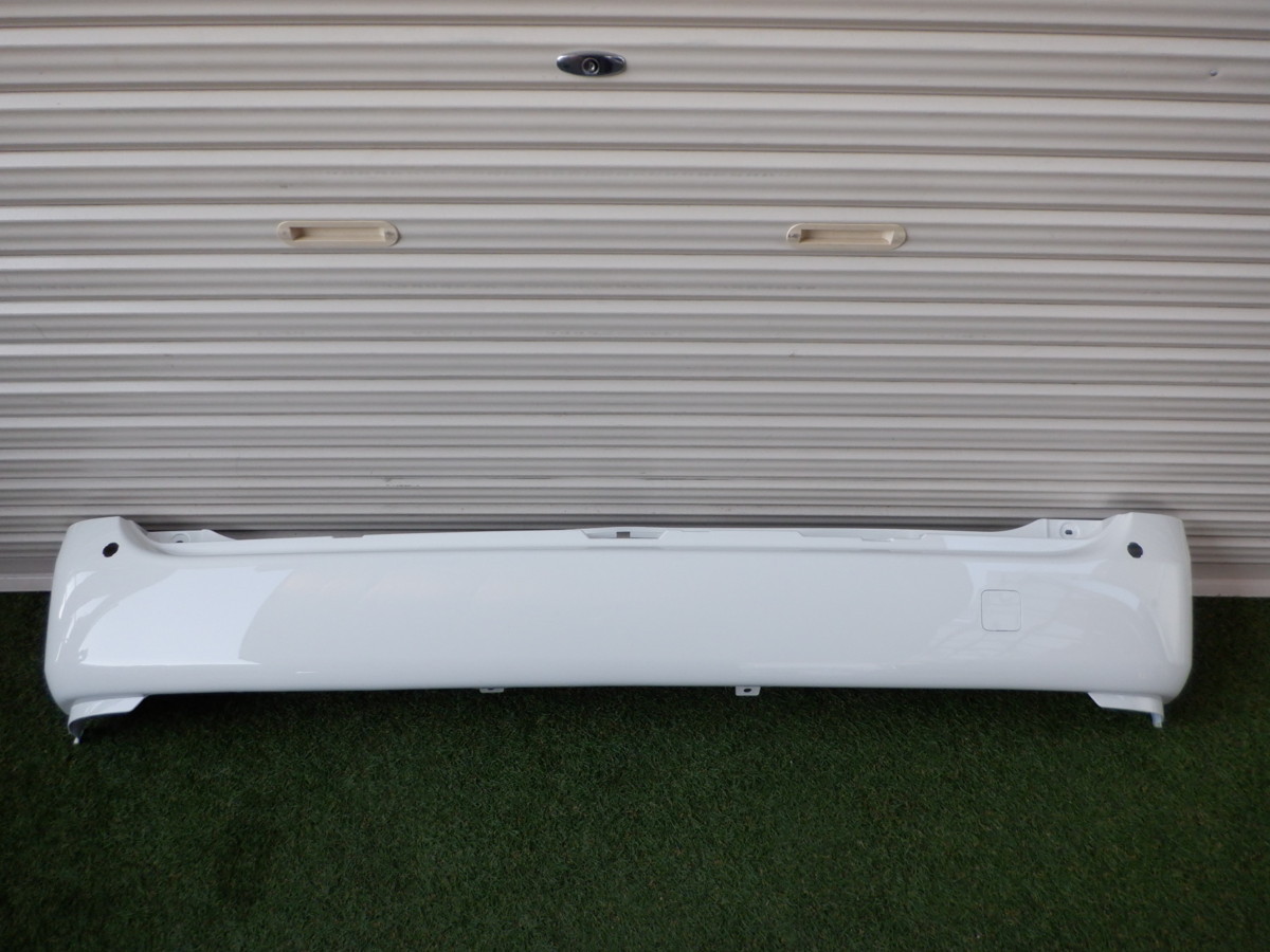 新車外し 純正 S403M S413M タウンエース バン S403V S413V グランマックス カーゴ 後期 リアバンパー ホワイトW09 52159-BZL60拍卖