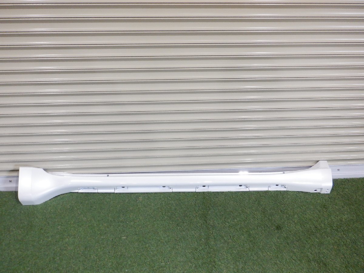新車外し トヨタ純正 TRJ150W GDJ150W GDJ151W 150 ランドクルーザー ランクル プラド サイドステップ 左側 75806-60050 パールホワイト070拍卖