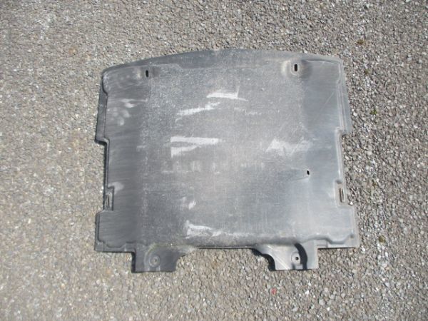 ■ベンツ W202 W208 エンジンアンダーカバー 中古 2025241330 部品取あり フロント エンジン アンダートレイ スプラッシュガード CLK320■拍卖