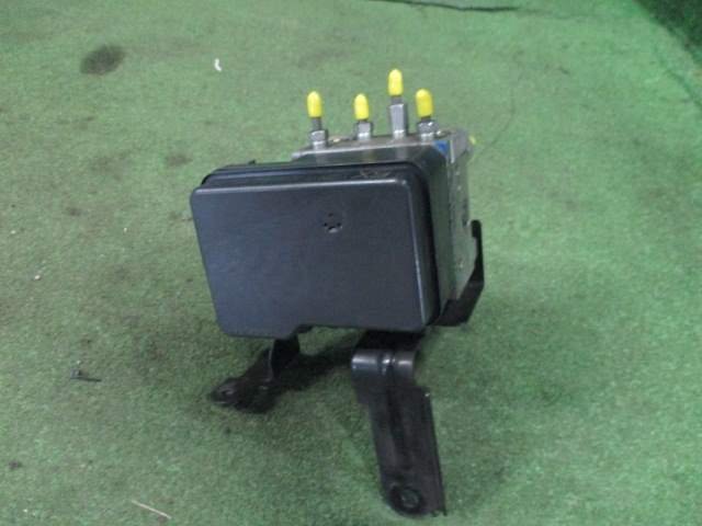 【A33266】◇ トヨタ ウィッシュ ANE10G ABSアクチュエーター拍卖