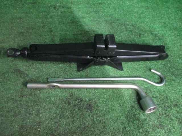 【A48395】◇ ムーヴ L175S 車載工具 ジャッキ 拍卖