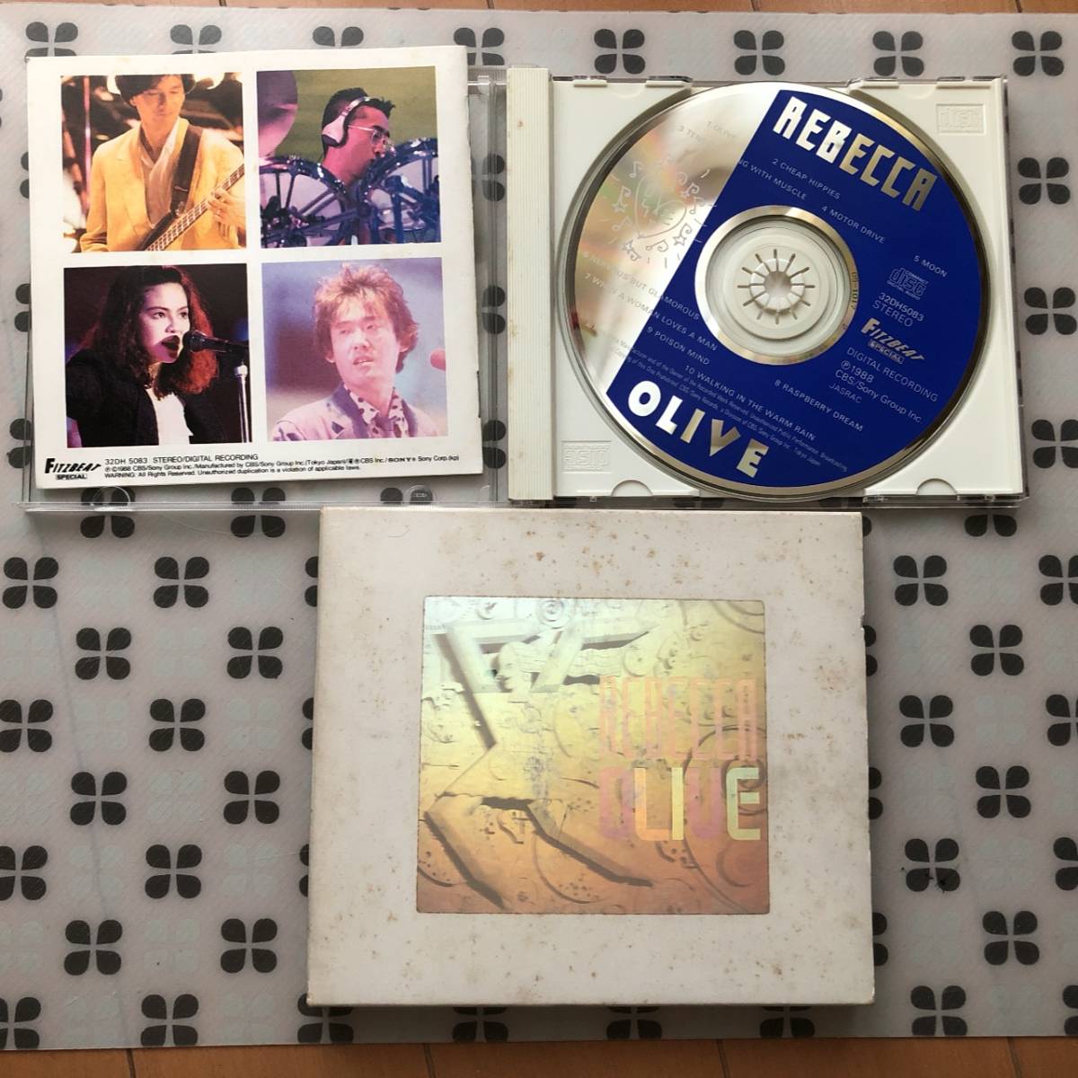 CD レベッカ「OLIVE」REBECCA 三方背箱ケース付き拍卖