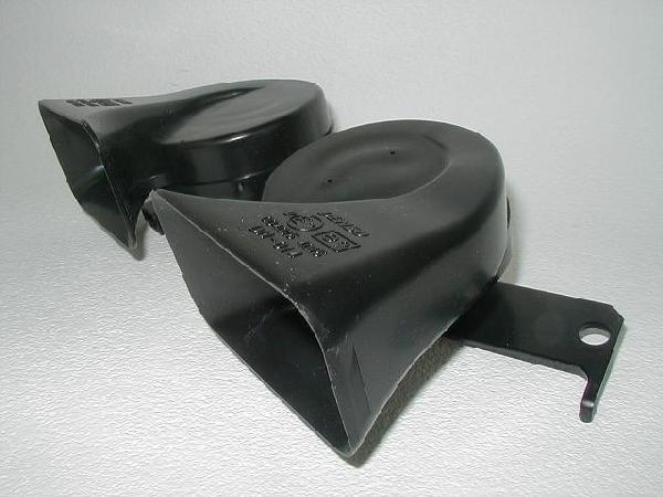 他車流用に トヨタ純正】 セルシオ30系純正ホーンHi/Loセット アクシオ拍卖