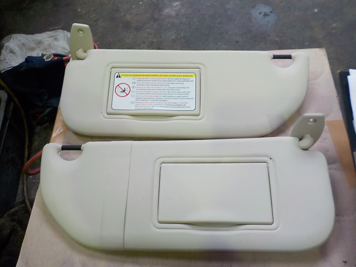 シトロエン C4ピカソ B58RFJP 純正 サンバイザー 左右拍卖