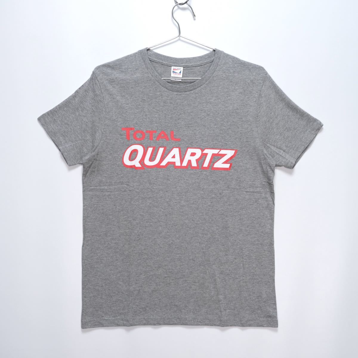 【送料無料】TOTAL QUARTZ(トタル クオーツ)/半袖Tシャツ/エンジンオイルメーカー/グレー/Mサイズ拍卖