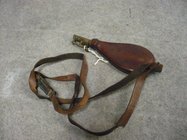 【政】30922 火縄銃弾丸入れ 銃身 古式銃 銃床 骨董 古物拍卖