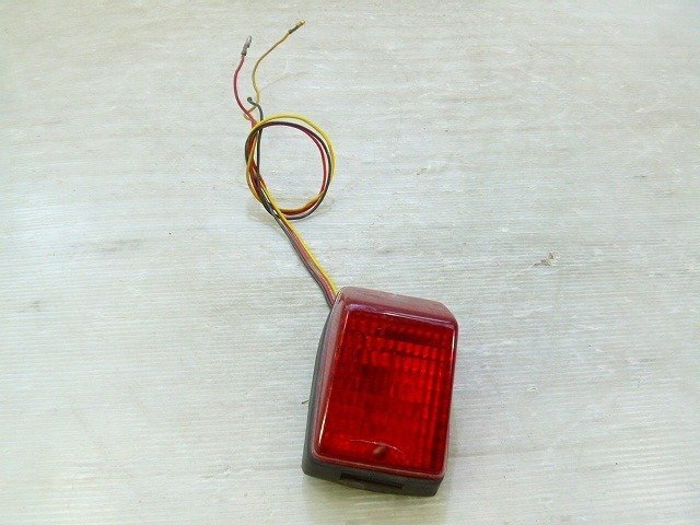 KMX200・MX200A★テールランプ・レンズ割れあり・灯火OK★KJ7-22(60)拍卖