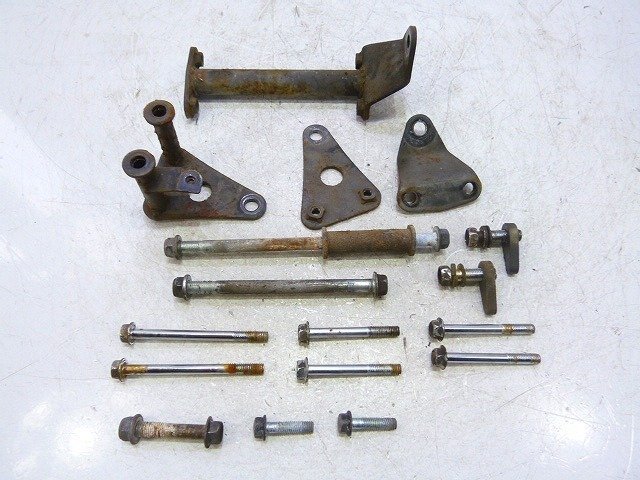 SI3-49★GSX400インパルス・GK79A★エンジンマウントボルト・ハンガー・ステー★(60)拍卖