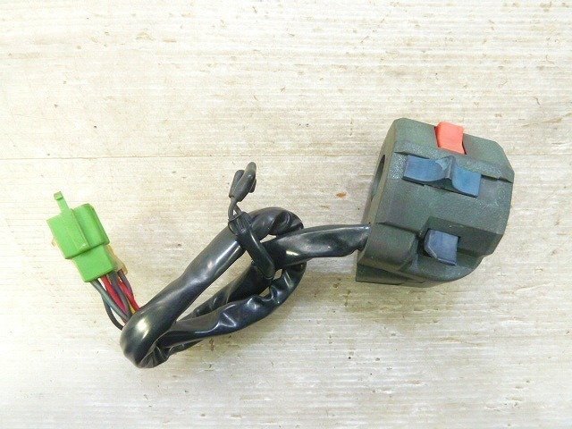 ZZ-R1100・ZXT10C(C型)★右ハンドルスイッチ・動作OK★KK4-34(60)拍卖