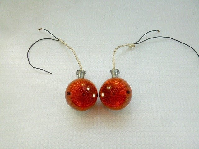 ベンリィ CL50・CD50★リアウインカー・左右・灯火OK・ヒビあり★H2A-24(60)拍卖