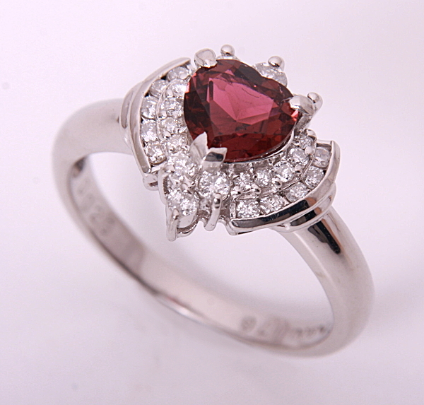 《質屋出品》Pt900★天然ロードライトガーネット1.76ct+ダイアリング★C-4932拍卖