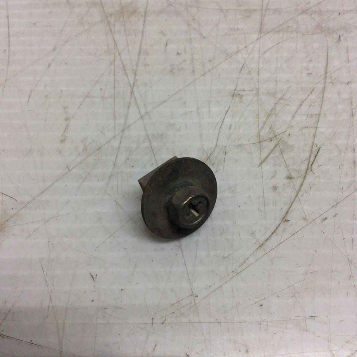 B31-56 スズキ レッツ4 CA45A ヘッドライト ボルト 純正部品拍卖