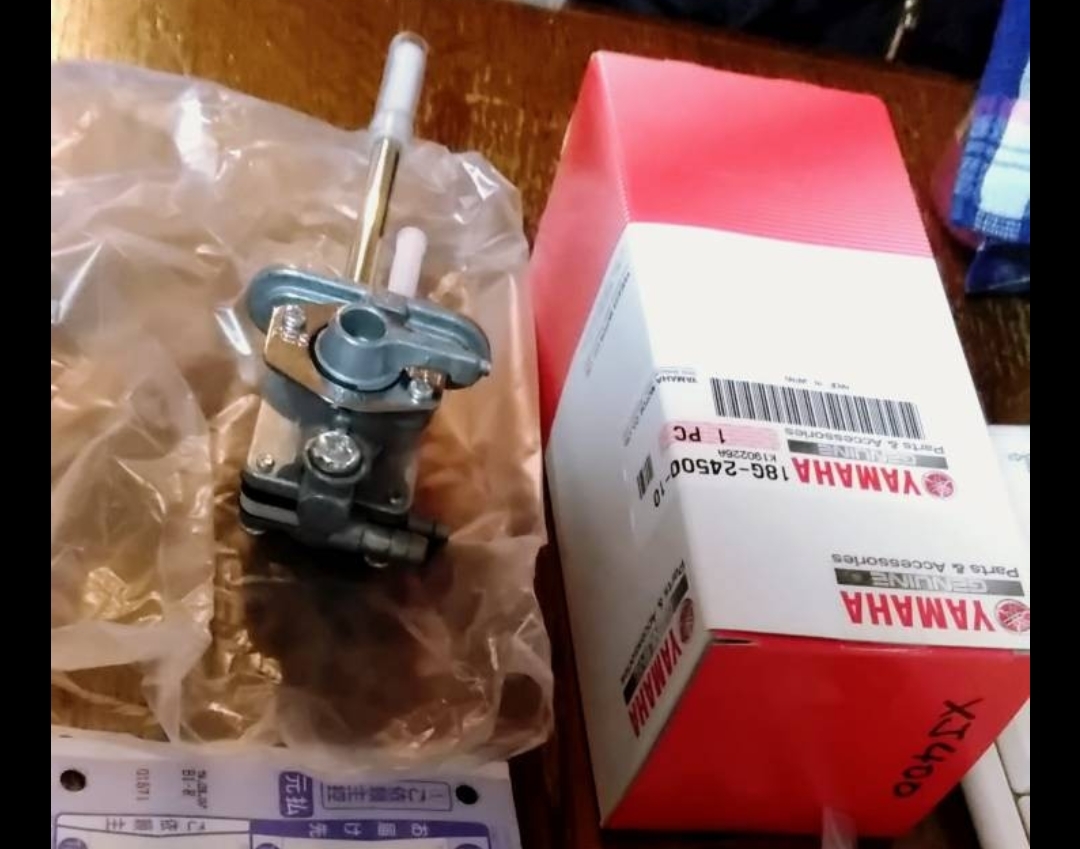 ペイペイYAMAHA用 新品 XJ400 XJ400D XJ550 高品質 純正 ヤマハ 燃料 コック拍卖