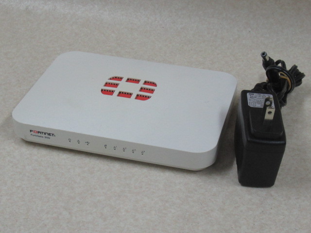 Ω ZU1 11617# 保証有 Fortinet FG-30D FortiGate-30D UTM 同梱可能 領収書発行可・祝10000取引突破!!拍卖