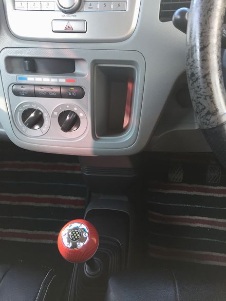 スズキ ワゴンR 取付例 5色/汎用シフトノブtype7 シフトレバー ブラック レッド ウッド ブルー イエロー 黒 木目 赤 青 黄 ハンドル カバー拍卖