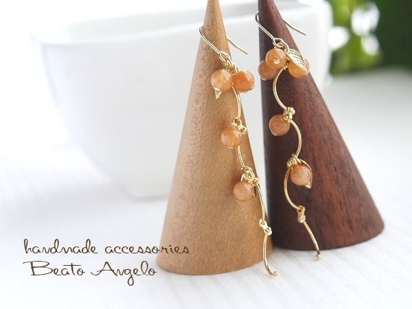 ■+angelo+天然石レッドアベンチュリンのウェーブピアス(p-006)G 夏 オレンジ イヤリング拍卖