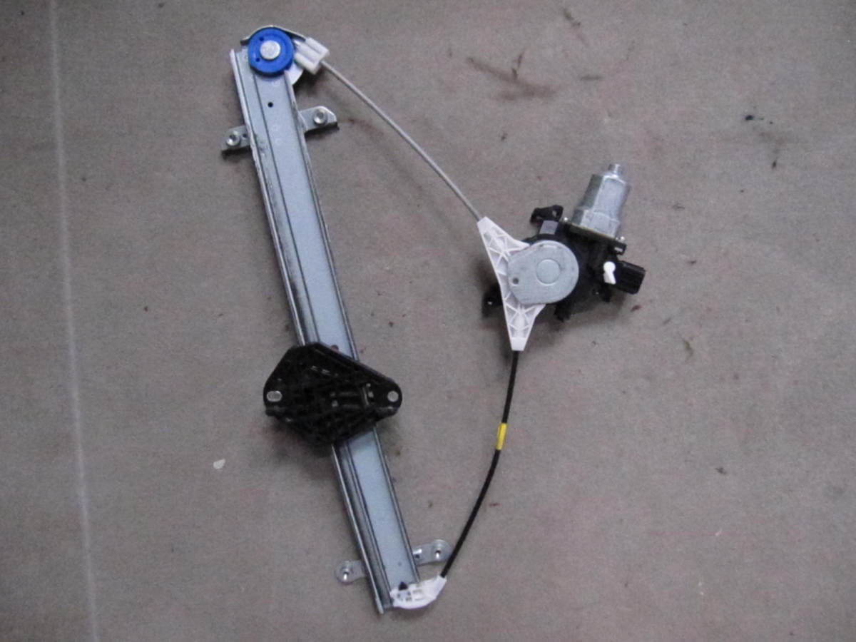 レガシィアウトバック(BRF)用フロントドアレギュレーター右 220401拍卖