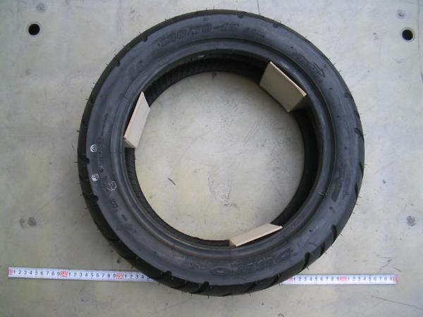 新品マジェステイ250C リアタイヤ130/70/12 1本拍卖