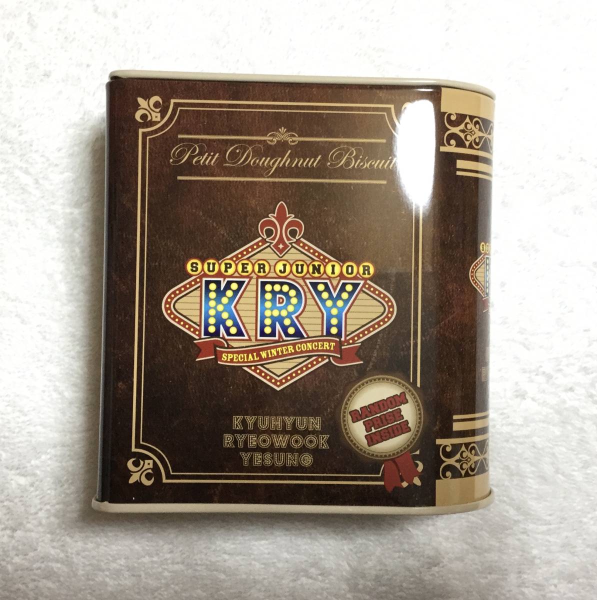 ★レア★ SUPER JUNIOR スーパージュニア KRY Special Winter Concert グッズ 本型缶 リョウク(プラスチック)カード付き スジュ SJ 拍卖