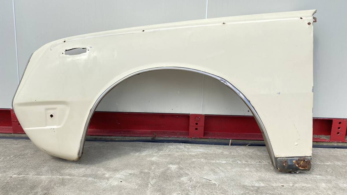 ☆旧車希少☆ トヨタ / コロナ / 左フロントフェンダー■ ~昭和43年式~拍卖