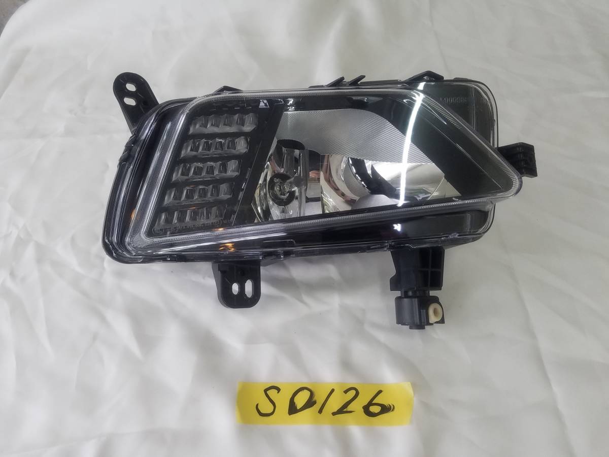 Volkswagen フォルクスワーゲン VW ポロ 2G VWCHZ 純正 フォグランプ 右 L90098866RH-1 S0126拍卖