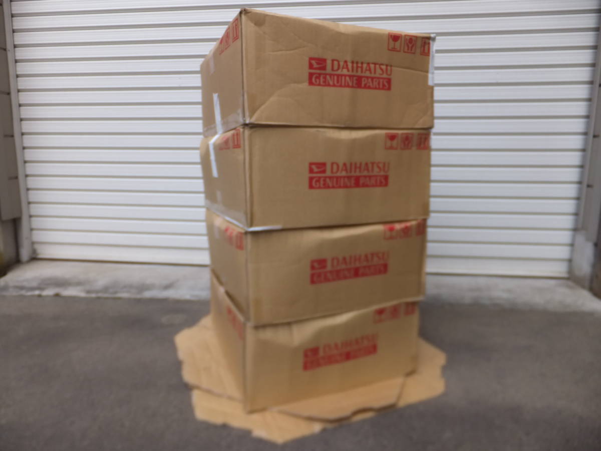 ☆ USED品 箱のみ 傷みあり ダイハツ 純正 アルミホイール用 保管箱 16インチ用 4本分 ☆a拍卖