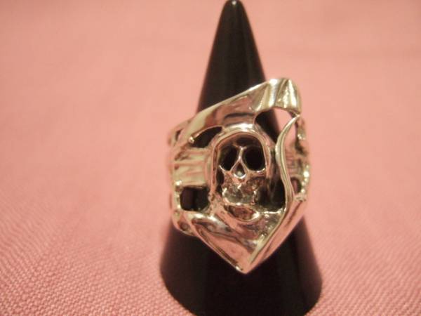 横浜最新 シルバー925SILVER 銀リング♪魅惑の死神 サイズ18~22号 メンズレディース 送料290円ξgRξ ξ指輪5z拍卖