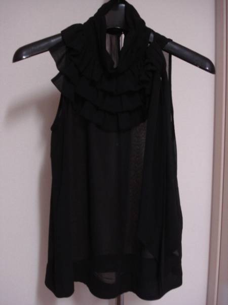 格安ガーリー可愛い大人の女性アイテム ・H&M・ 黒系地・フリル&ベルト(ベルトスカーフ)付きノースリーブブラウス 34拍卖