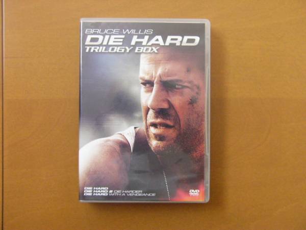 ダ イ・ハード Die Hard Trilogy Box 4DVD拍卖