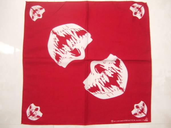 横浜最新 笑う牙ドクロ 赤/白☆バンダナ 同梱4枚まで送料180円ξ☆Bξ ξ12s拍卖