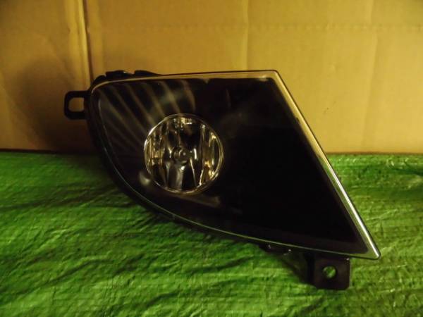 BMW E60/E61 フォグランプ 右 J495拍卖
