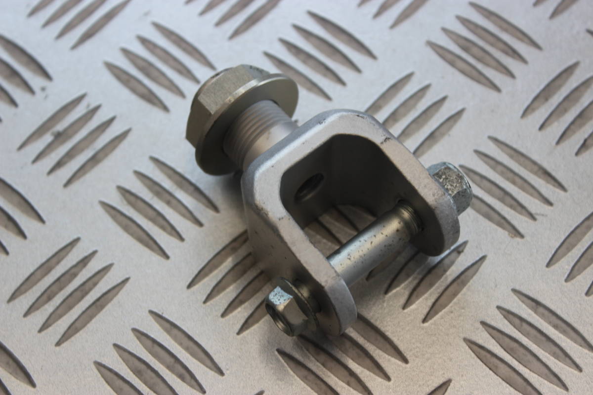 P GSX-R600 L1 リアサスペンション 上部受け拍卖