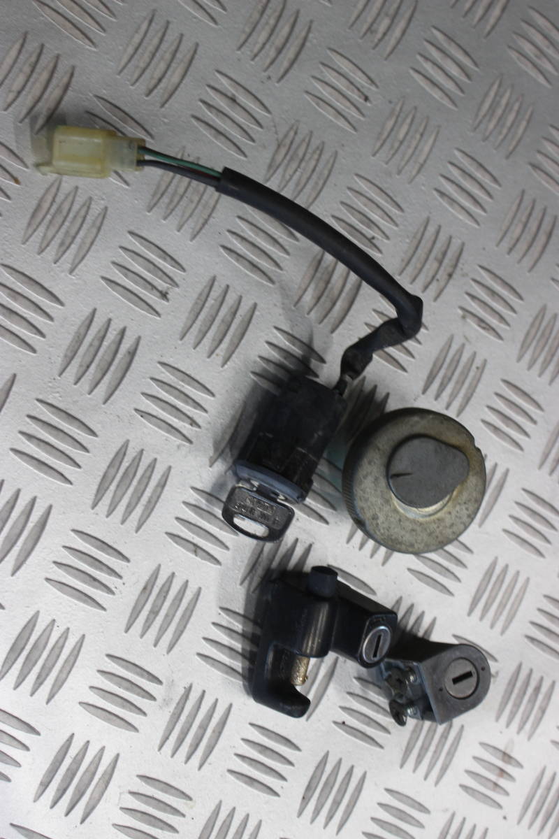 Q 純正キーSET 鍵 カブカスタム50 C50 角目 4速セル付き スーパーカブ AA01 リトルカブ拍卖