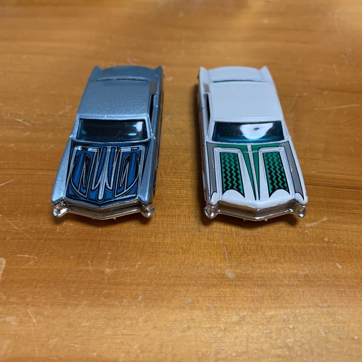 ミニカー Hot Wheels 64’ RIVIERA TM GM 2001 M. I CHINA & MALASIA 計2台 中古品 美品 送料無料拍卖
