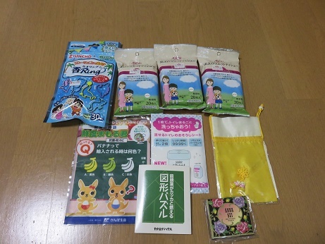 ★虫よけウェットティッシュ★カオリング(フルーツの香りの虫よけ)★図形パズル★ほか拍卖