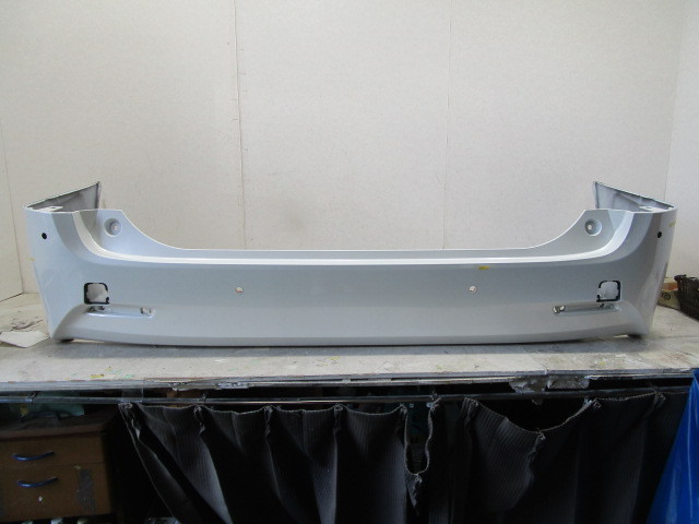 SALE!!トヨタ アルファード AGH30W 純正 リア バンパー センサー穴有 『個人宅配不可・営業所留め要相談』拍卖