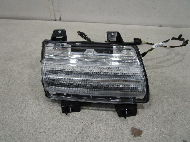 SALE!!未使用品 ジープ ラングラー JL 純正 右 フォグランプ 55112884AF  55112884AF-001拍卖
