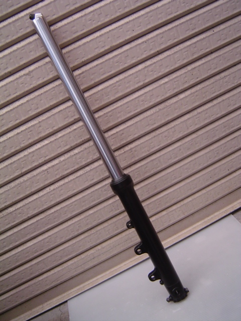 〇未使用品!ヤマハ XZ400純正 フロントサスペンション(1本)拍卖