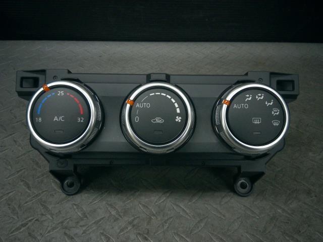 CX-3 LDA-DK5AW エアコン スイッチ パネル拍卖
