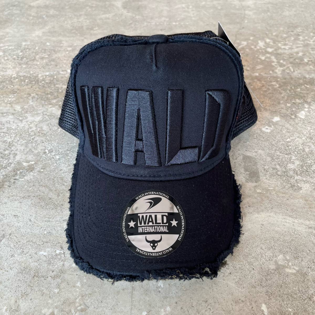 WALDキャップ ダメージ加工Ver【ブラックx迷彩】シルバーステッカー拍卖