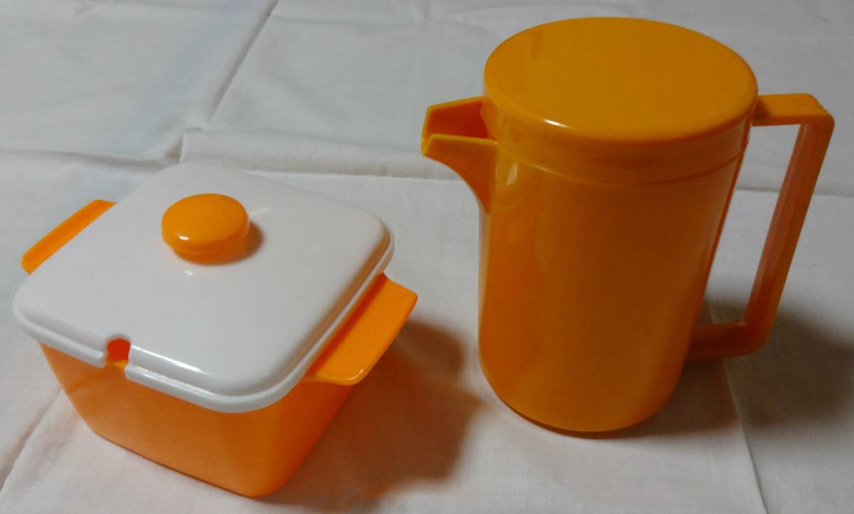 調味料入れ(砂糖など)+水指(ピッチャー、ウオーターポット、水入れ、だしいれにも)プラスチック製、すき焼きに拍卖