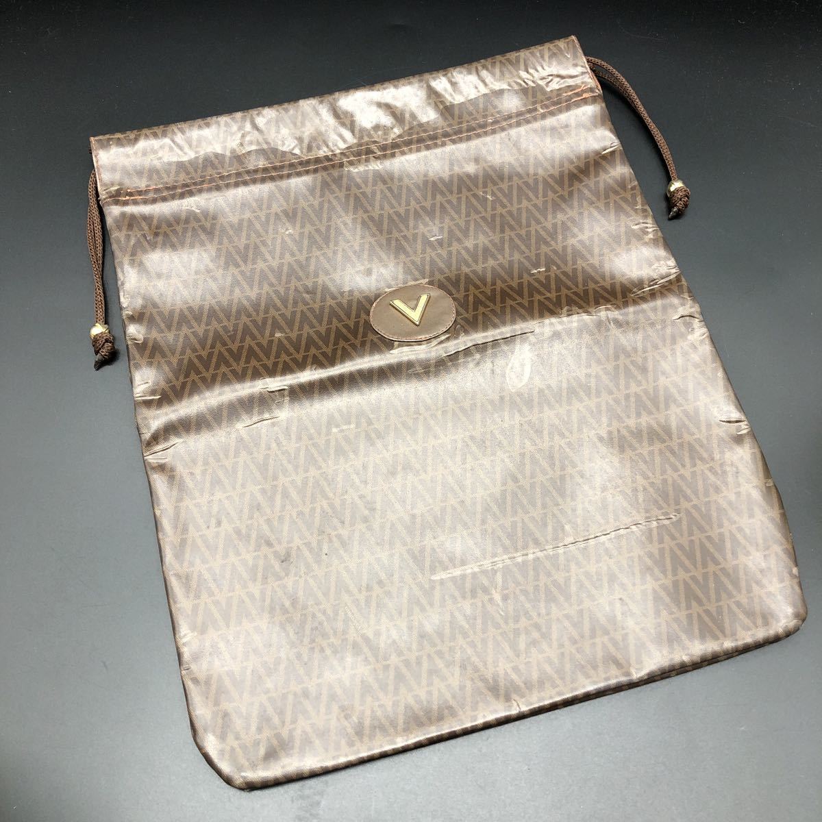 即決 MARIO VALENTINO 巾着拍卖