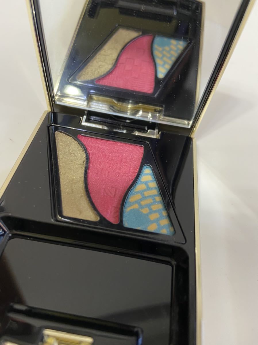 新品 未使用 保管品 エレガンス ファンタム アイズ01 アイカラー アイシャドウ 定形外発送140円拍卖