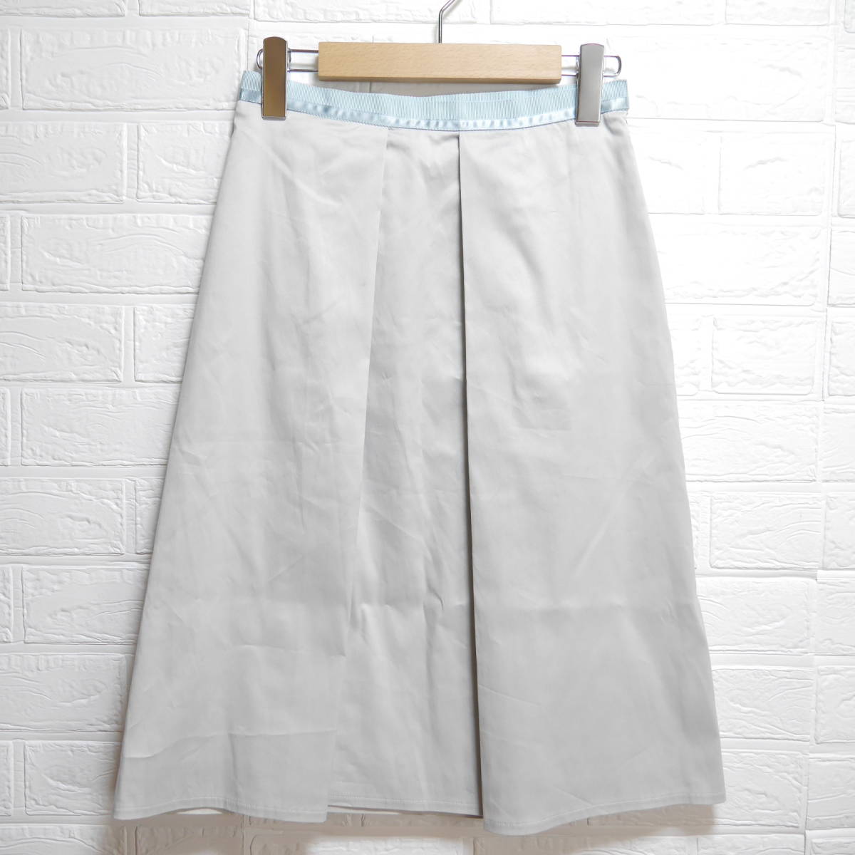 A428 ◇ INED | イネド フレアスカート グレー 未使用 サイズ9拍卖