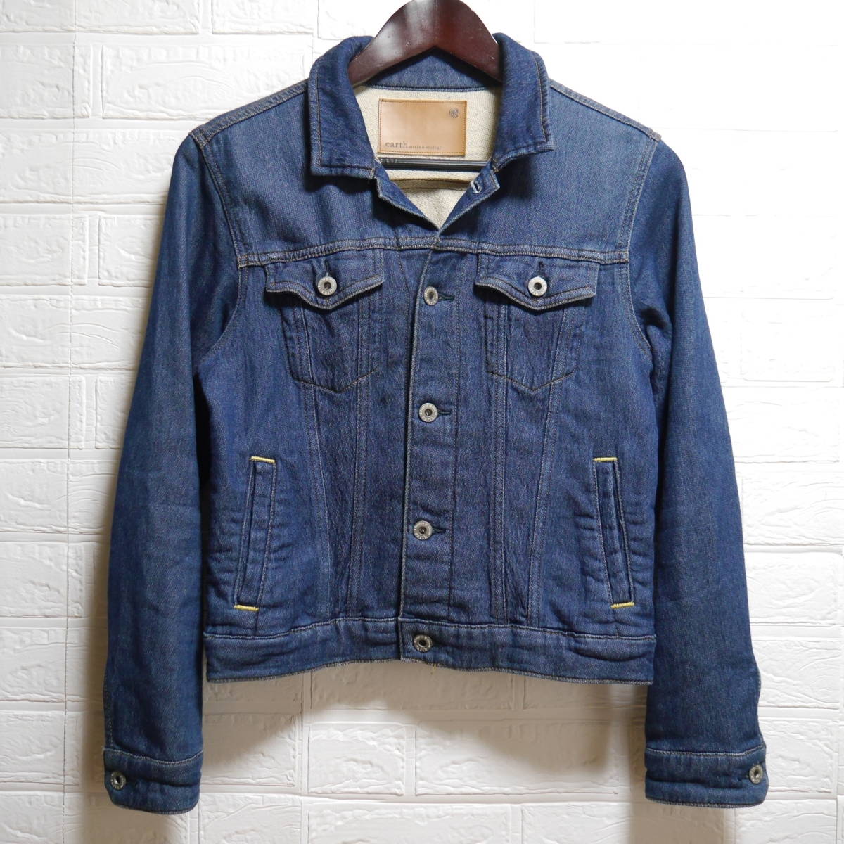 A440 ◇ earth music&ecology | アース ミュージック&エコロジー デニムジャケット 青 中古 サイズM拍卖