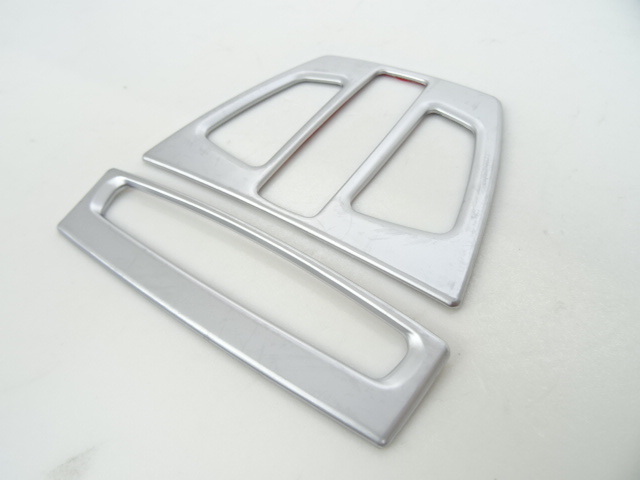 シルバー ルームランプ パネル マップ ランプ カバー BMW X1 F48 F45 F46 F30 F31 F32 F34 F36 F35 X5 F15 X6 F16拍卖