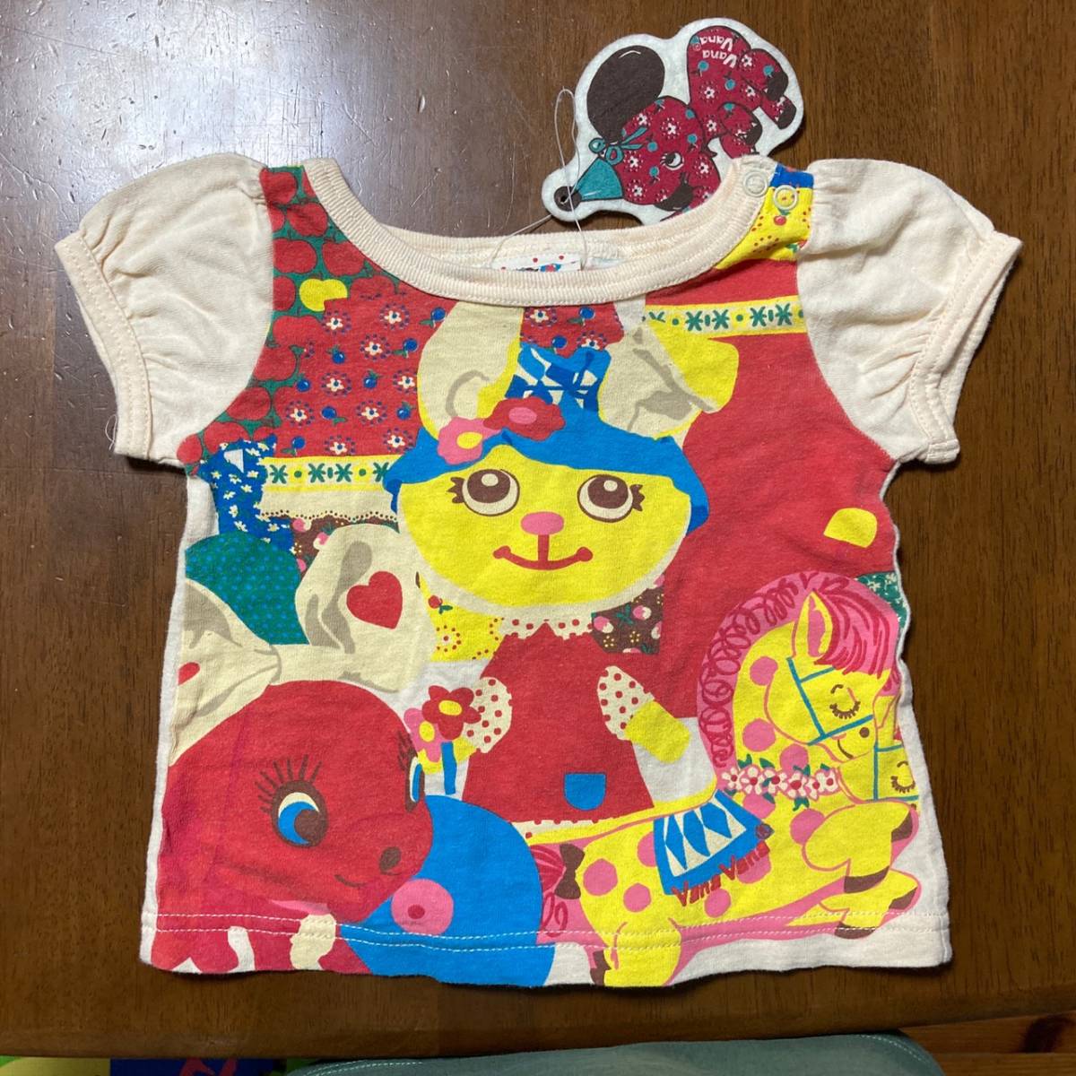 《新品・未使用》 Vana Vana ヴァナヴァナ Tシャツ カットソー 80cm うさぎ ユニコーン ベビー キッズ 半袖 バルーン袖 綿100% ベージュ拍卖