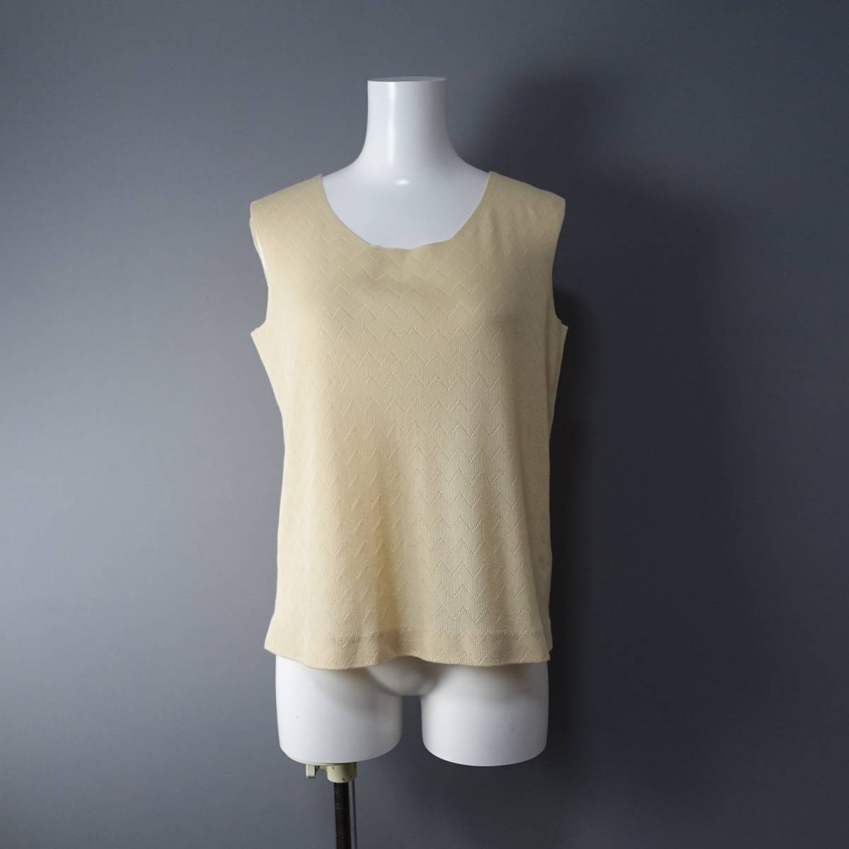 美品*Leilian/レリアン/9/日本製/ノースリーブ/カットソー/ベージュ/レディースMサイズ相当/ブラウス拍卖