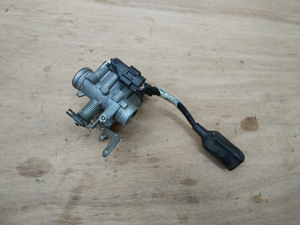 83■SA37J ビーノ 解体■スロットルボディ■SA26J SA36J ジョグ への適合はご自身で■拍卖